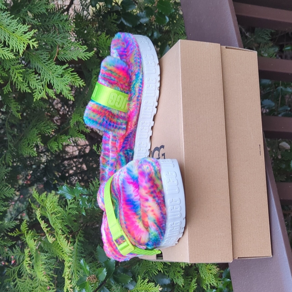 UGG Multicolor Fluffy Sandals - Picture 6 of 13